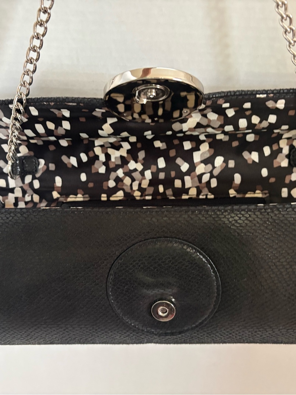 White House Black Market Black Chain Strap Black Purse/Clutch - Picture 7 of 12